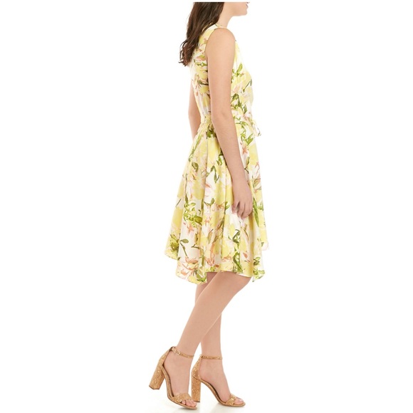 Danny & Nicole Floral Dress - Picture 3 of 3